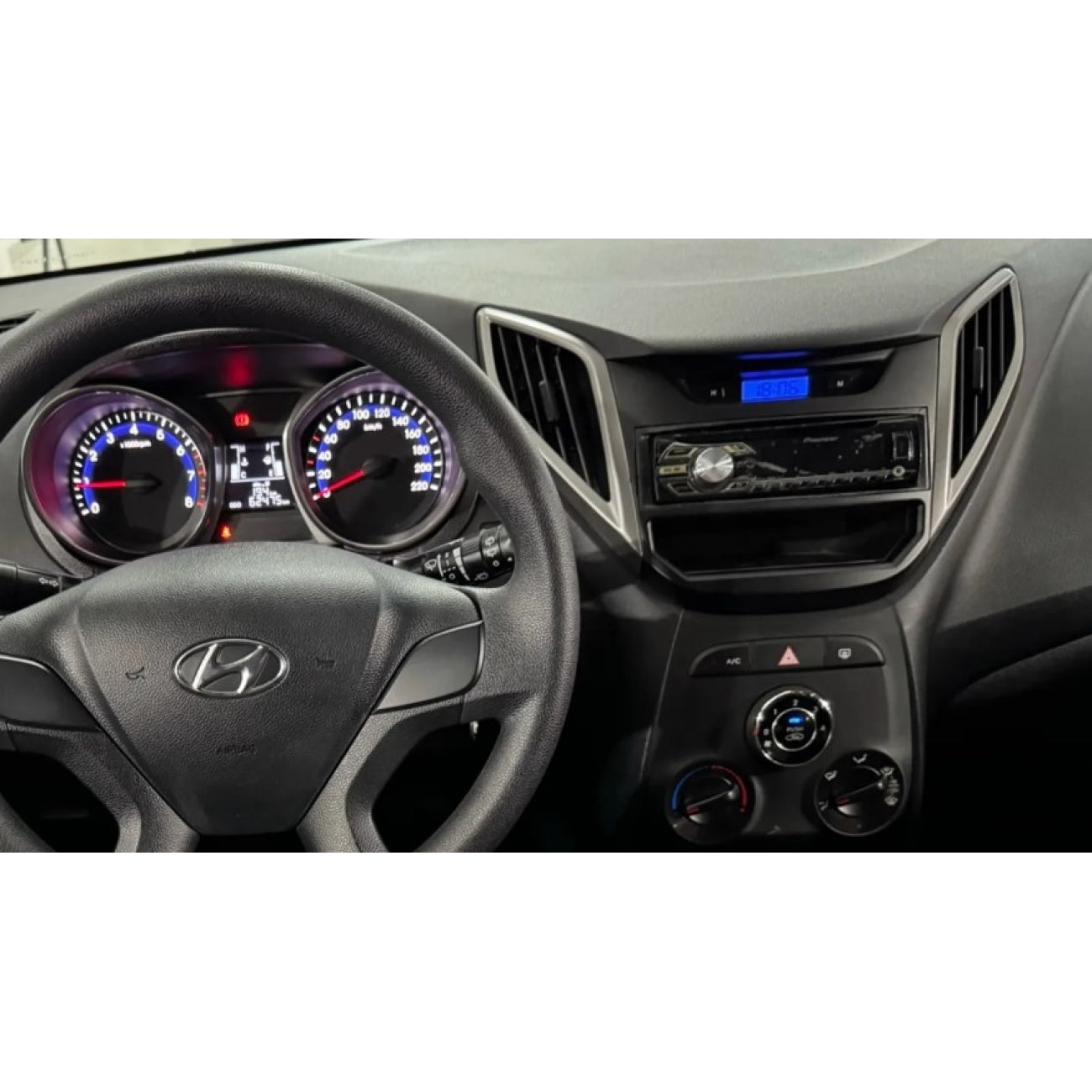 MOLDURA HYUNDAI HB20 2012-2016 PRETO