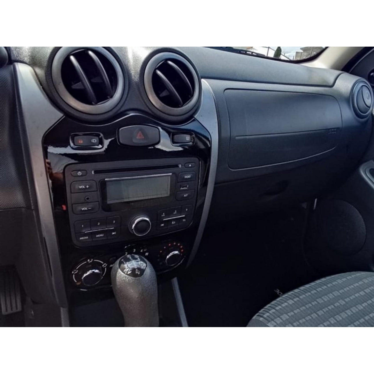 MOLDURA 6.8 E 7 RENAULT KWID- CAPTUR- DUSTER- SANDERO- LOGAN PRETO