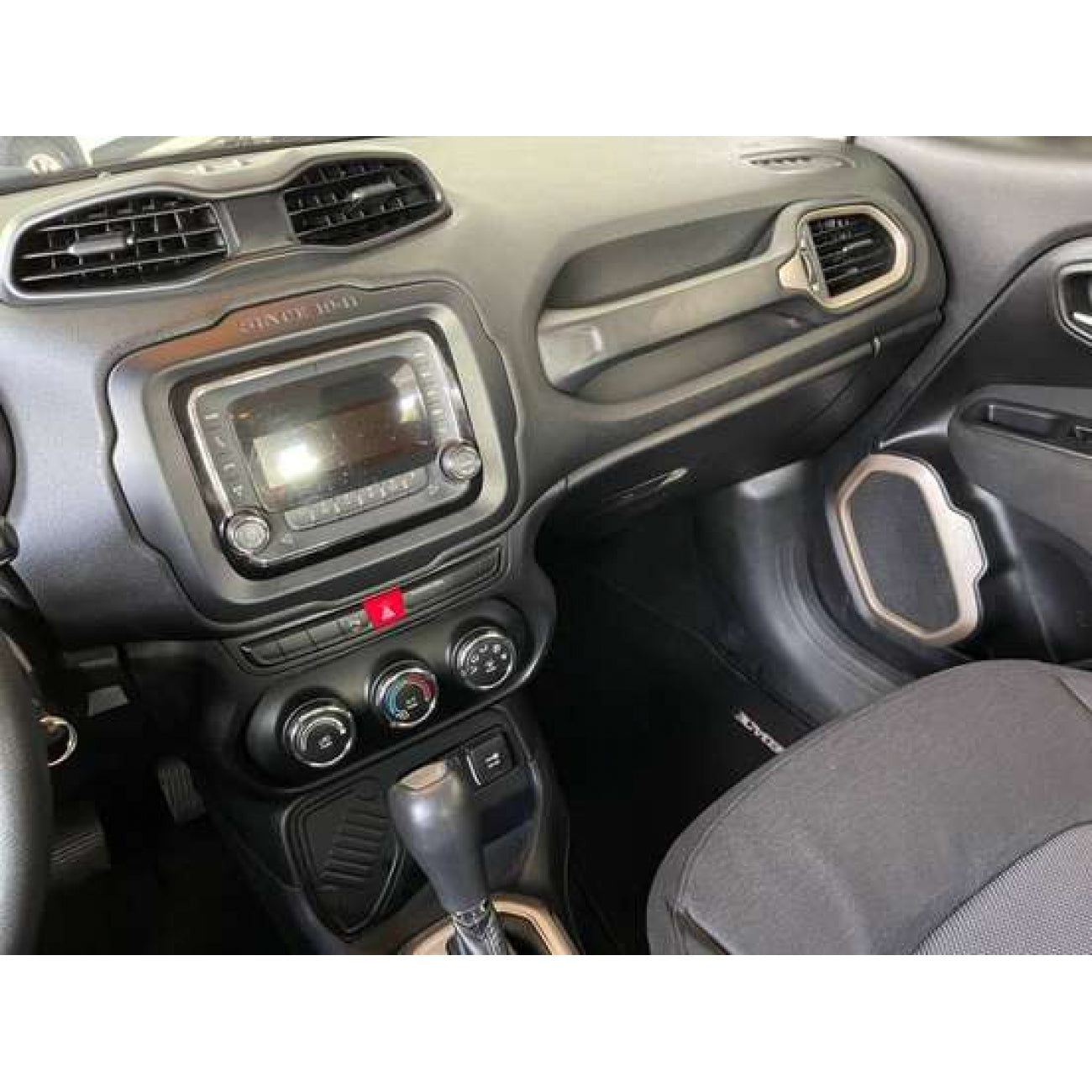 MOLDURA 9 JEEP RENEGADE 2015+ PRETO