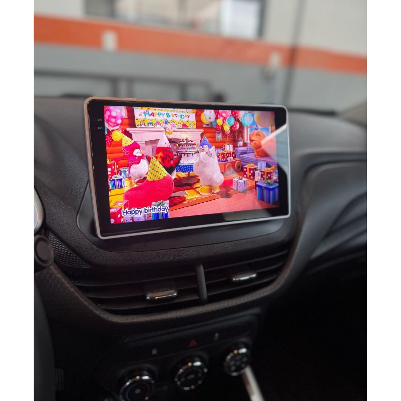 MOLDURA 9 CHEVROLET ONIX 2020 PRETO FOSCO COM FRISO PRATA