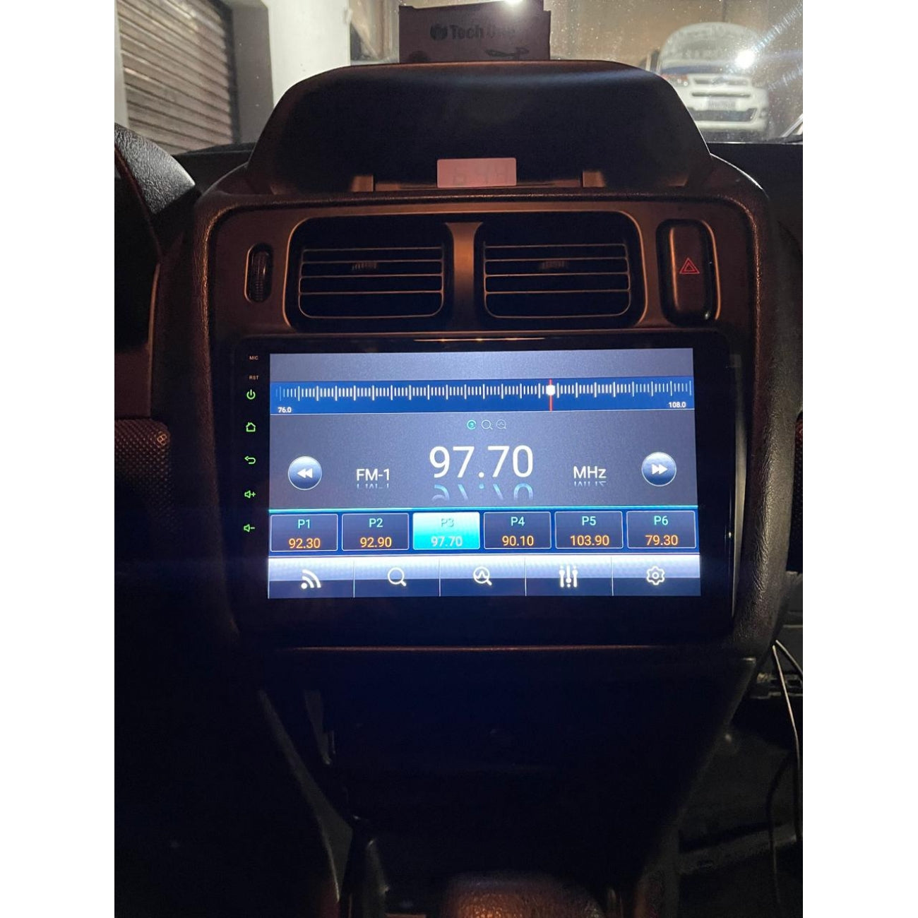 MOLDURA 9 MITSUBISHI PAJERO TR4 2010-2015 PRETO