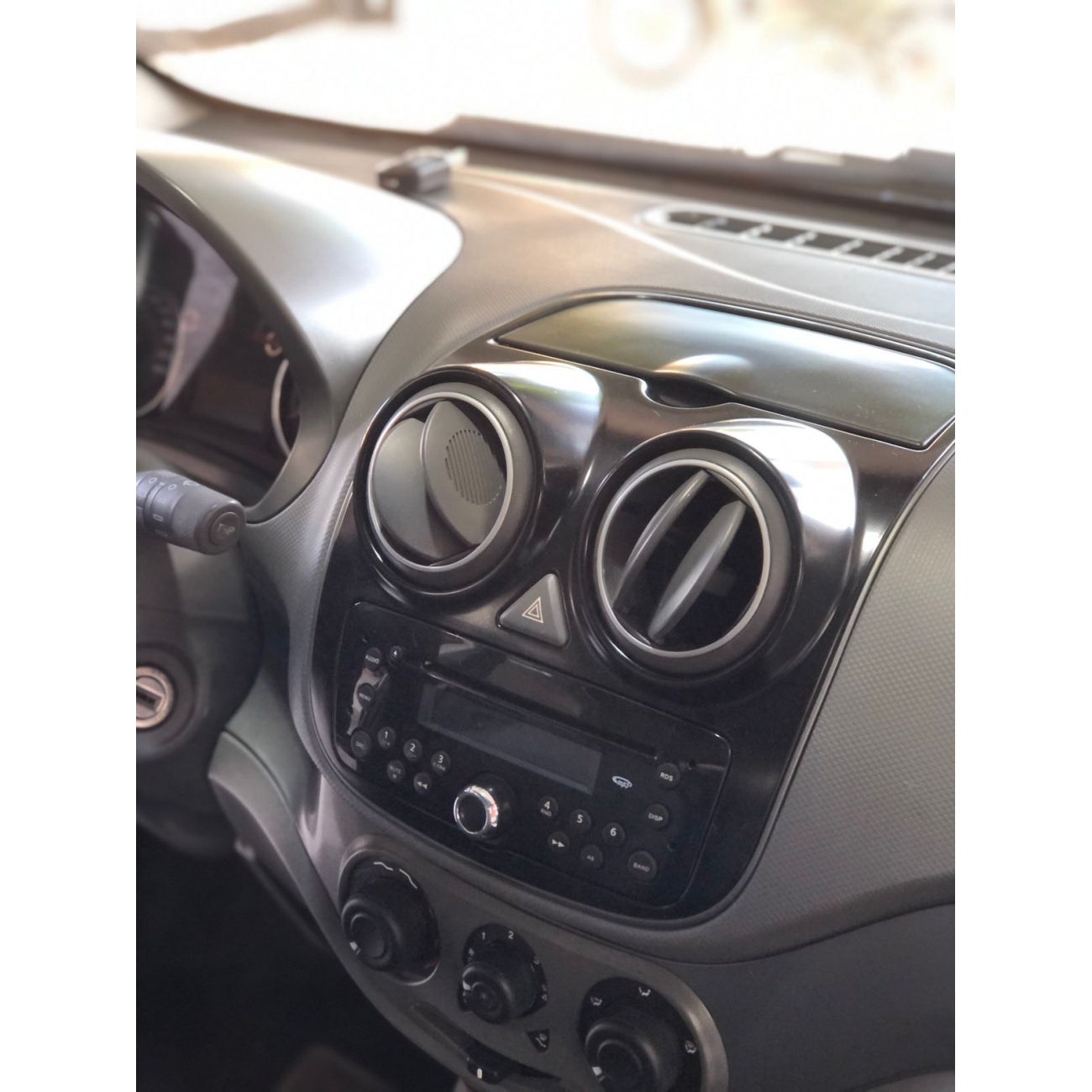 MOLDURA 9 FLUTUANTE FIAT NOVO PALIO ATTRACTIVE 2012-2017 E GRAND SIENA 2021 GRAFITE