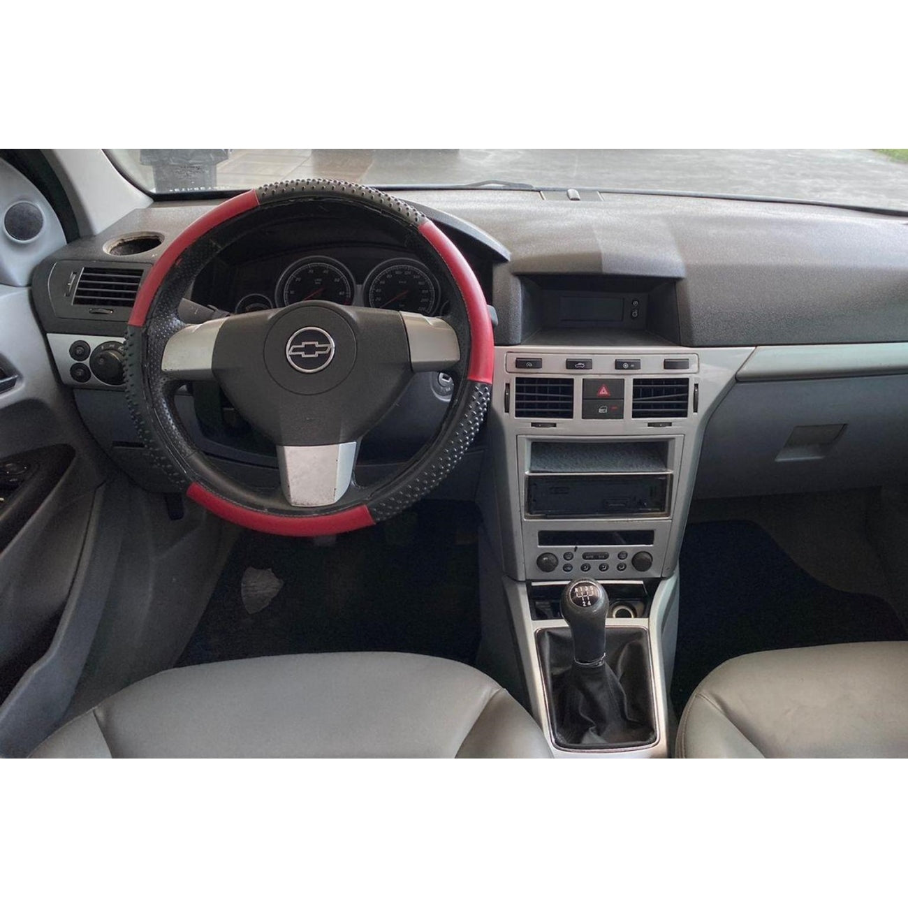MOLDURA 6.8 E 7 GM VECTRA GT 2005-2011 MERIVA e MONTANA 2003-2011 CORSA 2002-2011 PRATA