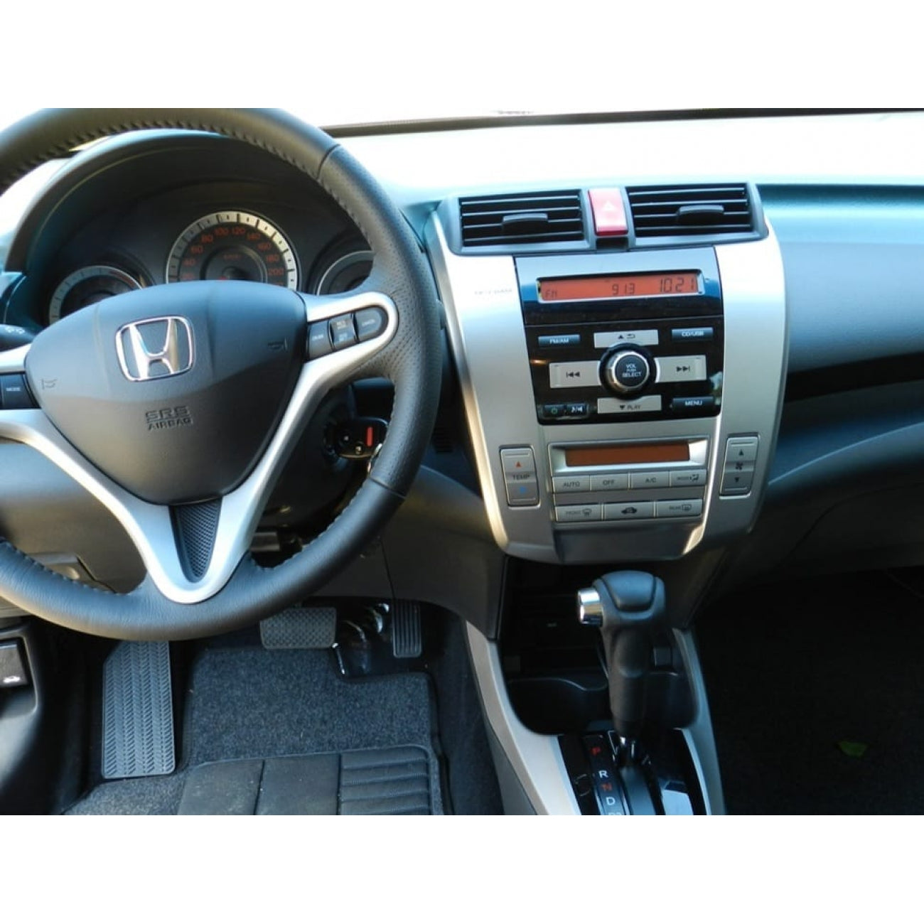 MOLDURA 6.8 E 7 HONDA CITY 2008-2013 G5 AR DIGITAL PRATA