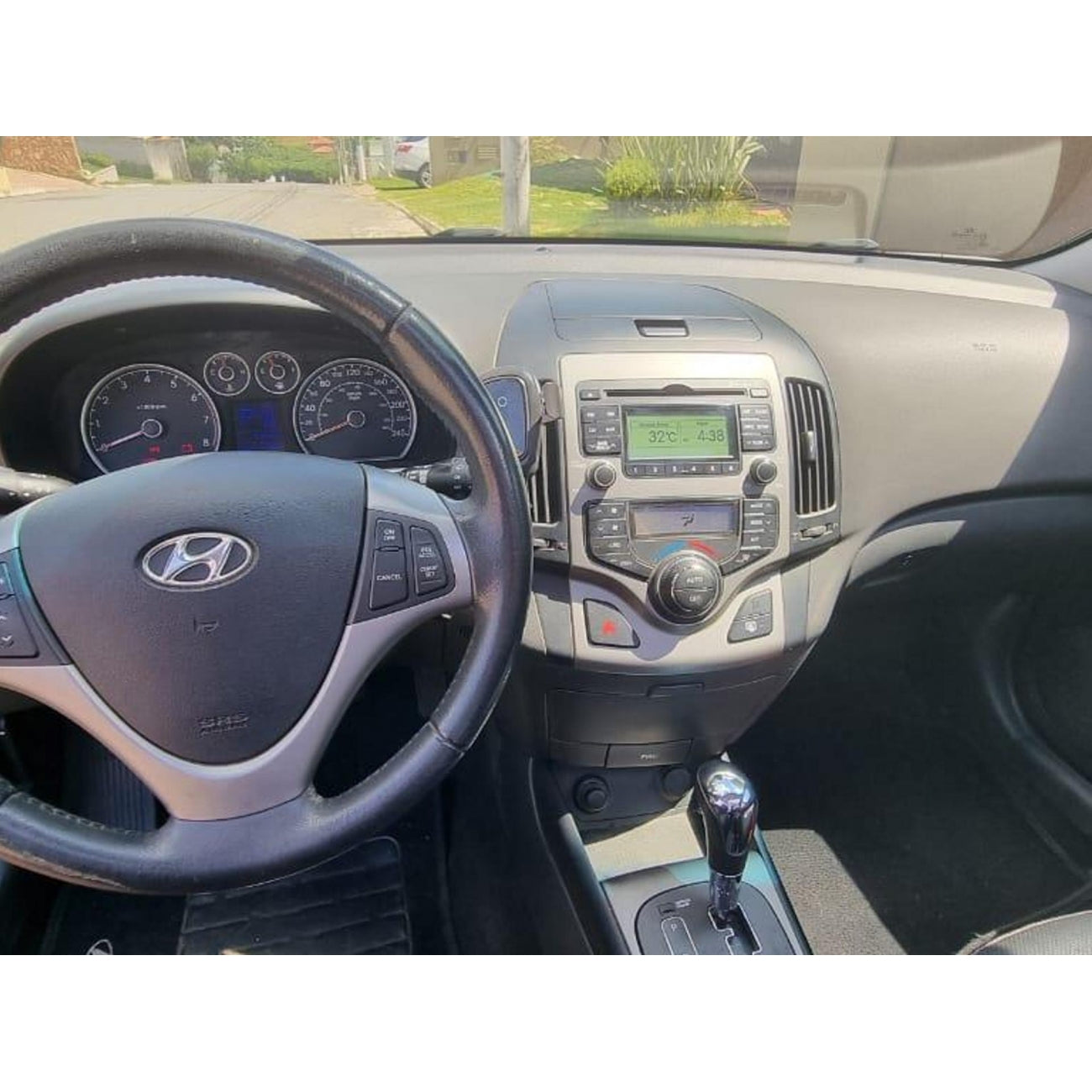MOLDURA 6.8 E 7 HYUNDAI I30 2009-2012 AR DIGITAL PRETO