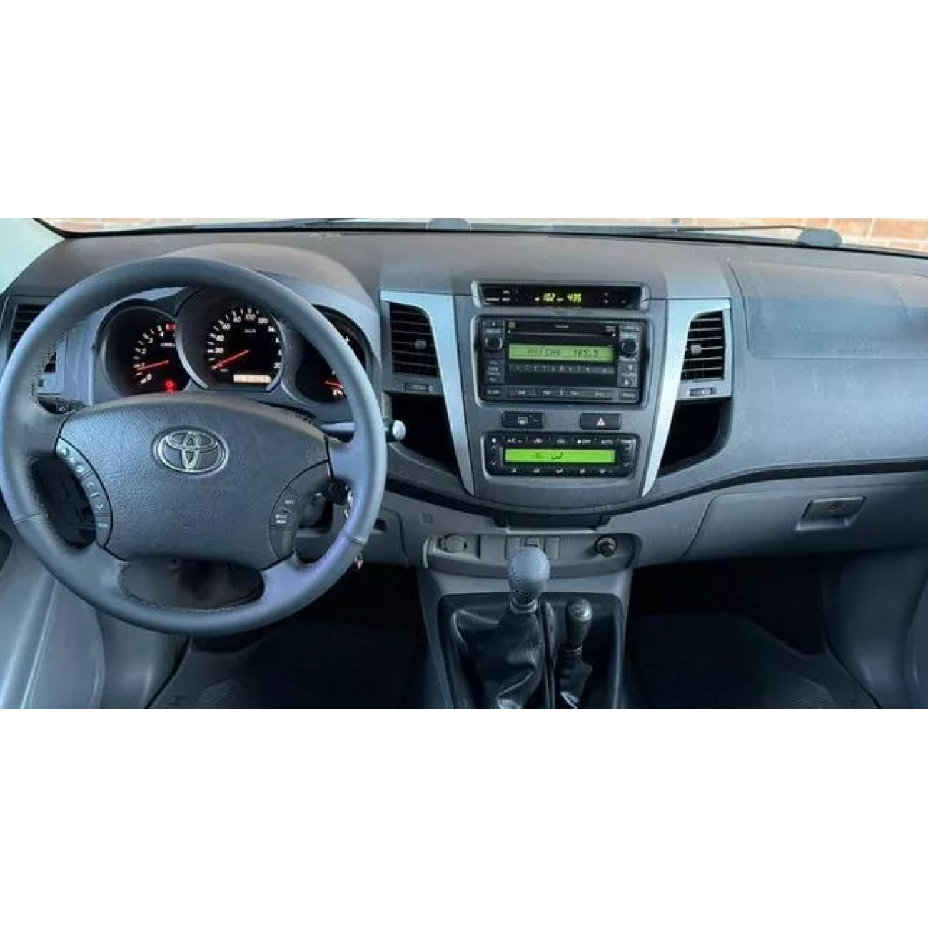 MOLDURA 6.8 TOYOTA COROLLA 2003-2007,  HILUX 2005-2011, PRADO TODAS BLACK PIANO