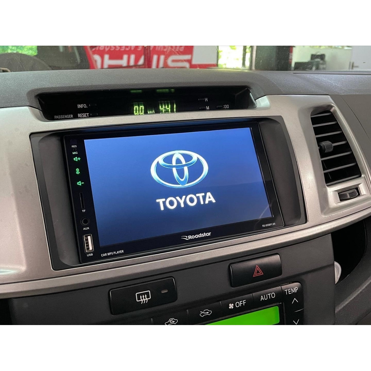 MOLDURA 6.8 E 7 TOYOTA HILUX 2012-2015 E SRV 2012 PRATA