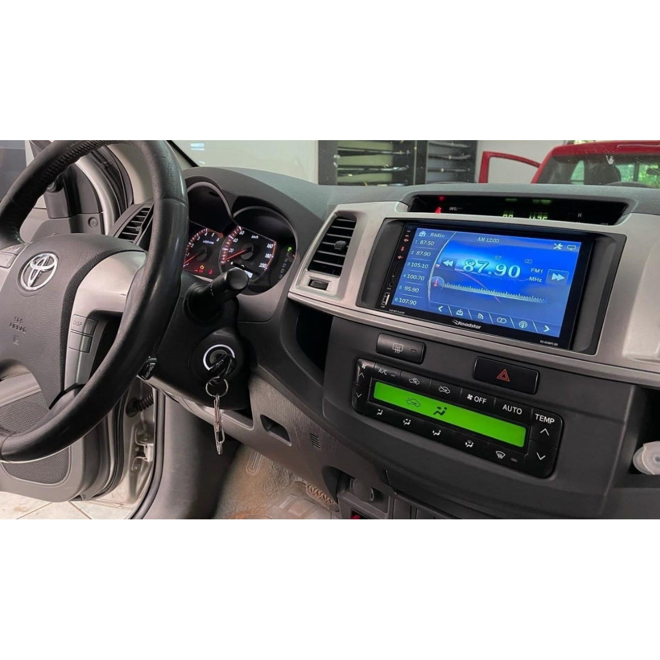 MOLDURA 6.8 E 7 TOYOTA HILUX 2012-2015 E SRV 2012 PRATA