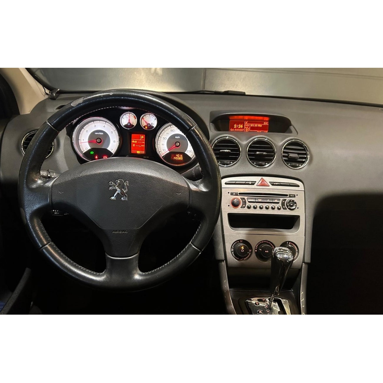 MOLDURA 6.8 E 7 PEUGEOT 308 G1 2007-2013 E 408 G1 2010-2014 GRAFITE