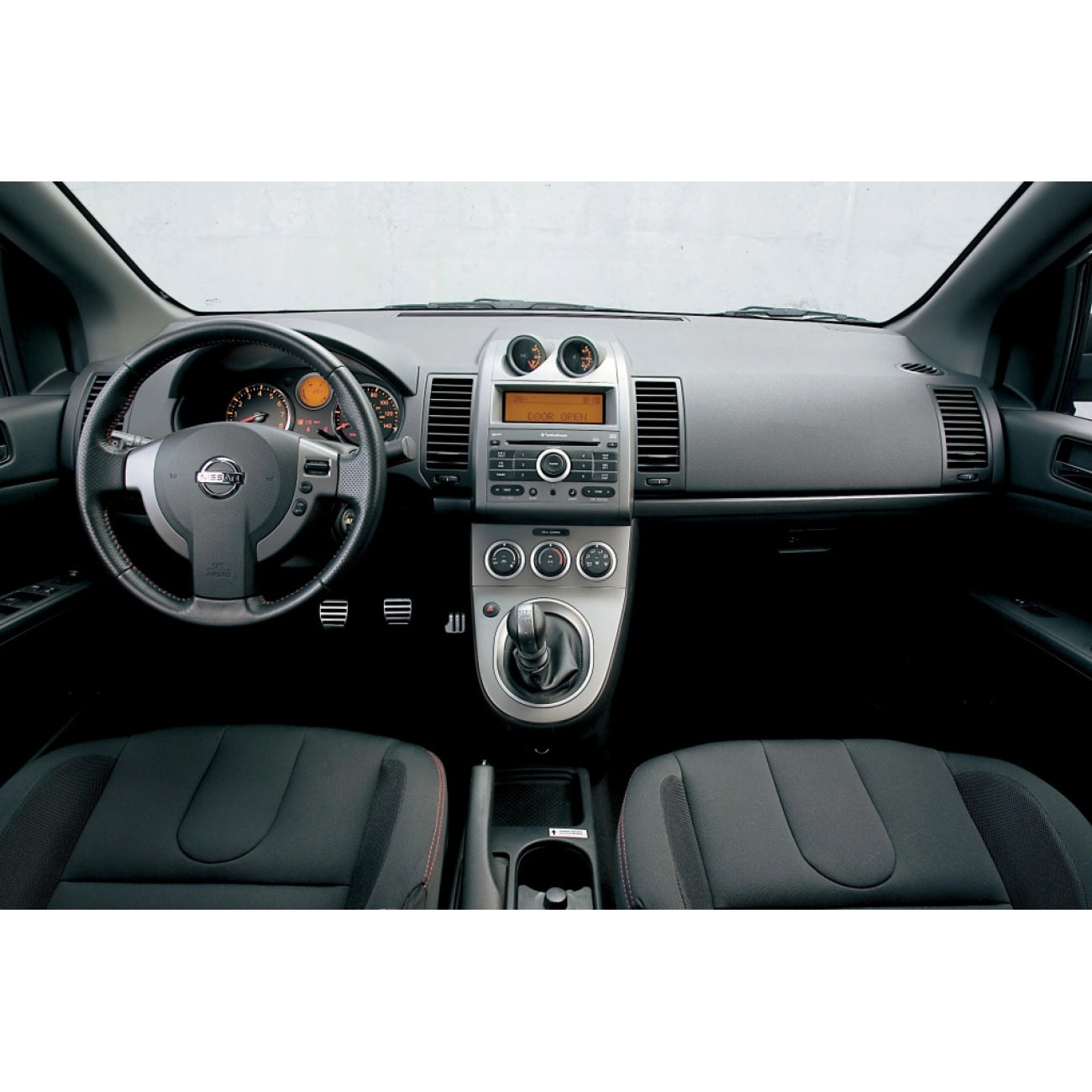 MOLDURA 6.8 E 7 NISSAN MARCH E VERSA 2015-2019 PRETO