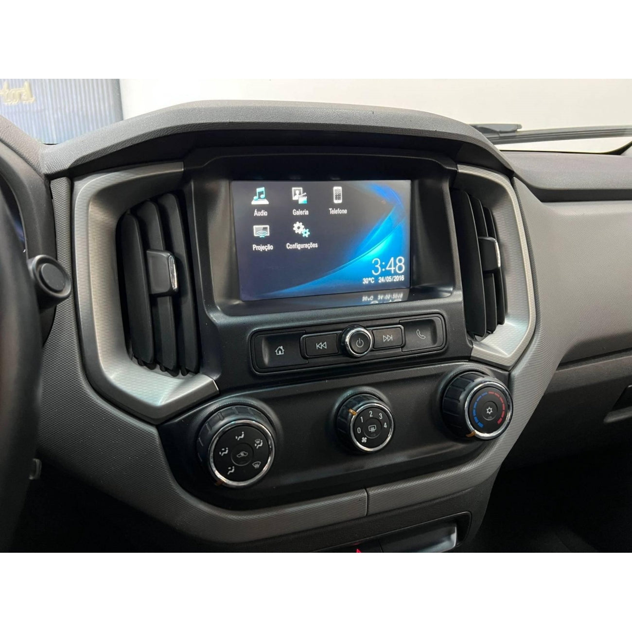 MOLDURA 9 FLUTUANTE GM S10 2016 AR ANALÓGICO BLACK PIANO