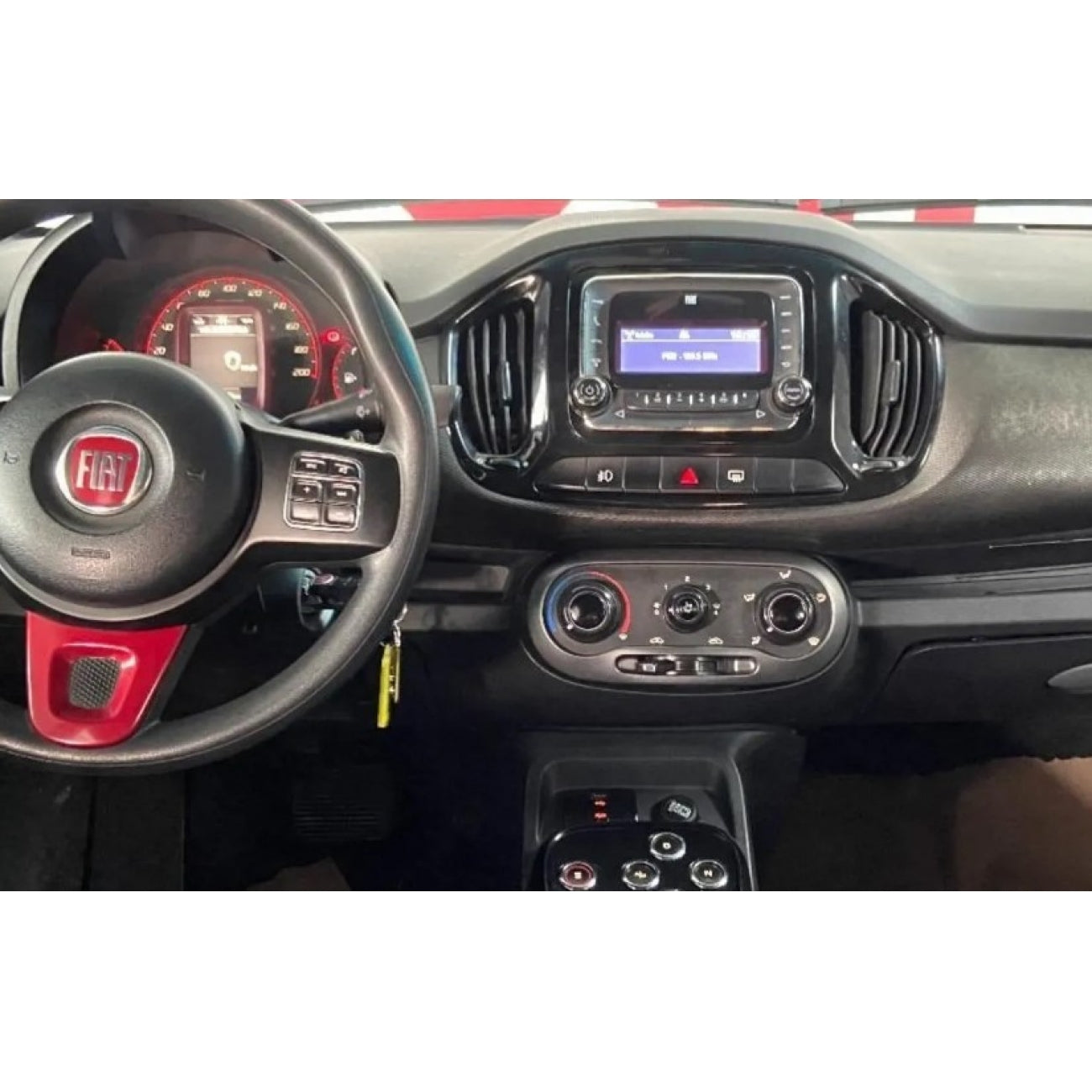 MOLDURA 7 FIAT MOBI 2016+ UNO 2015-2022 PRETA