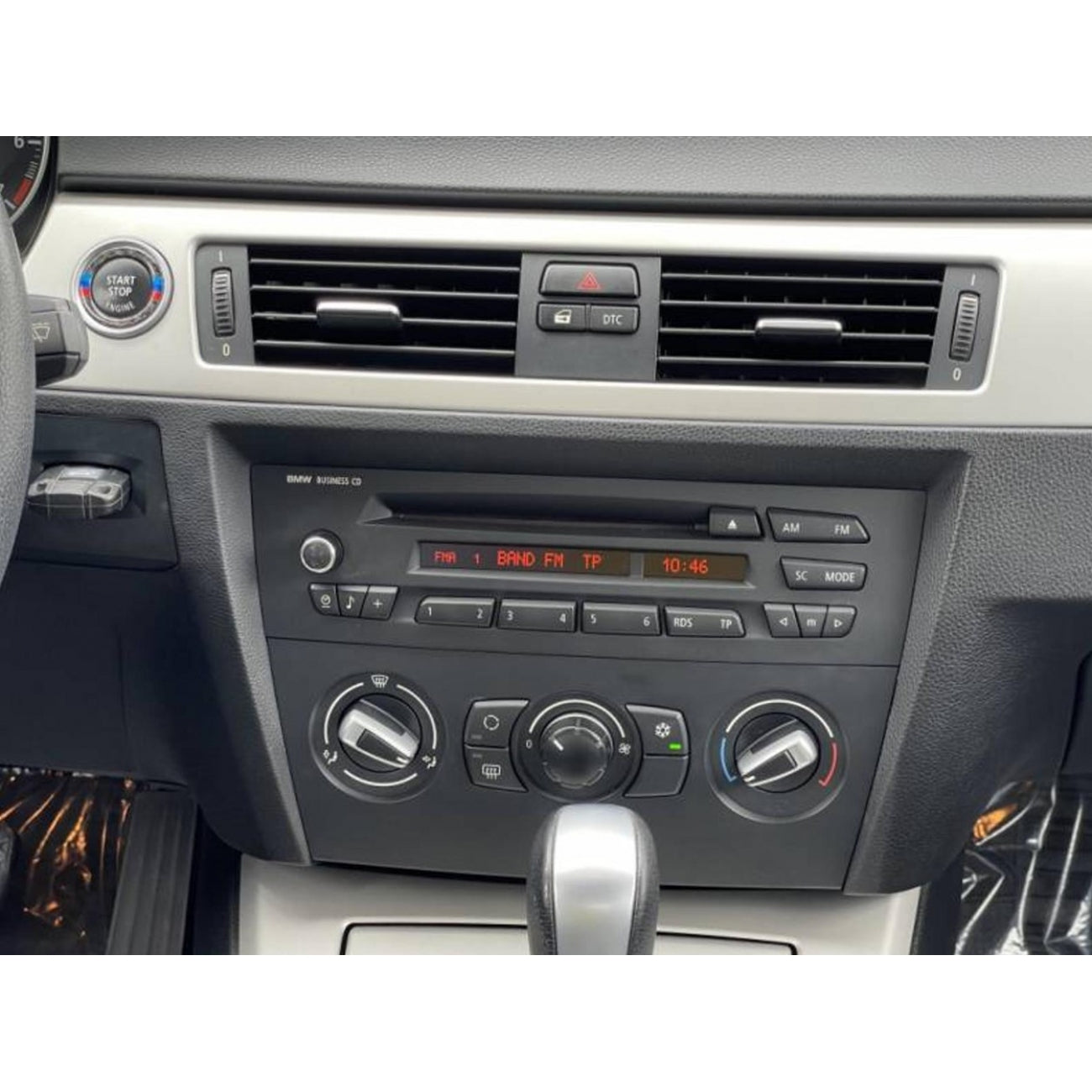 MOLDURA 6.8 BMW SERIE 3 (E90-E93) AR ANALOGICO 2005-2012