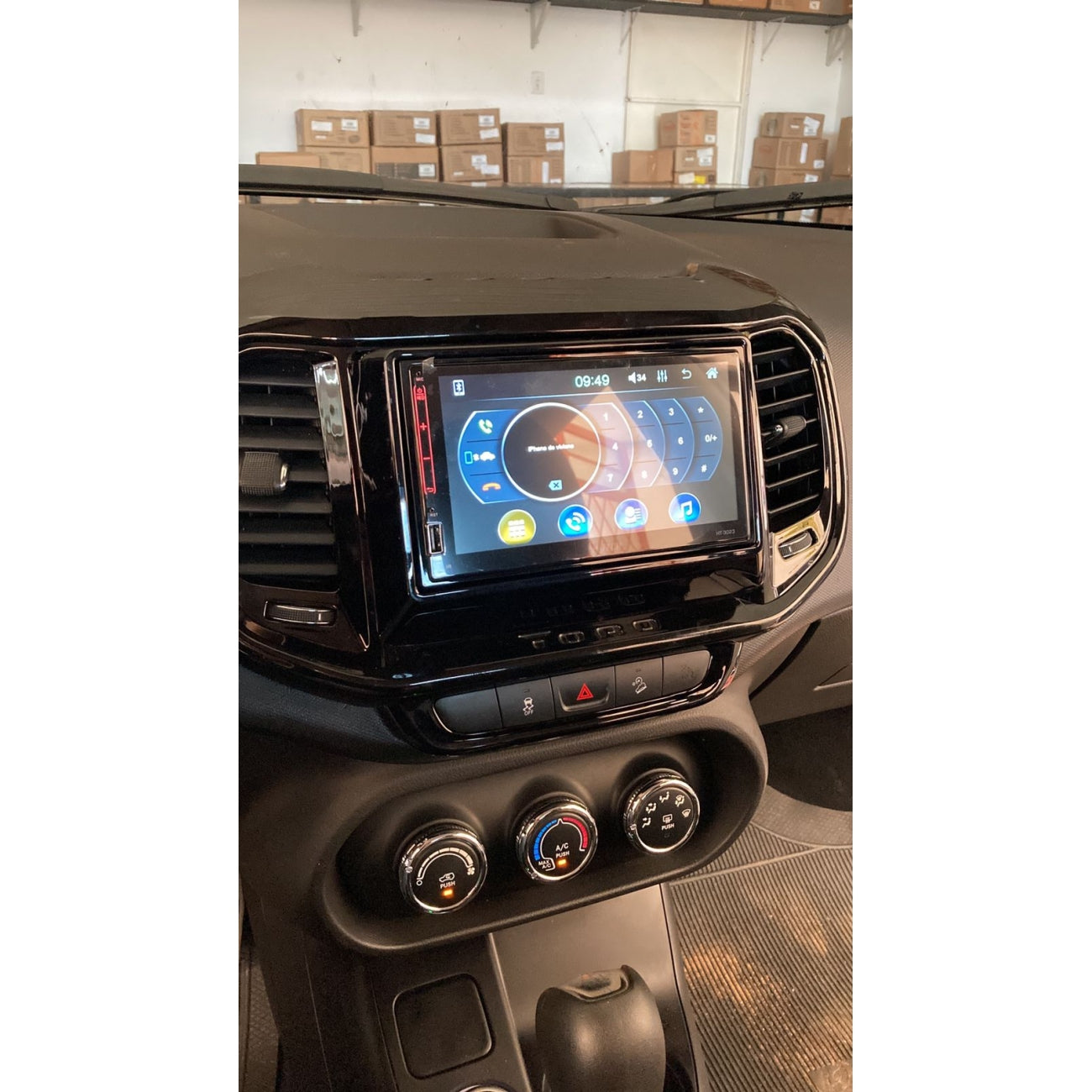 MOLDURA 6.8 E 7 FIAT TORO G1 2016-2021 BLACK PIANO