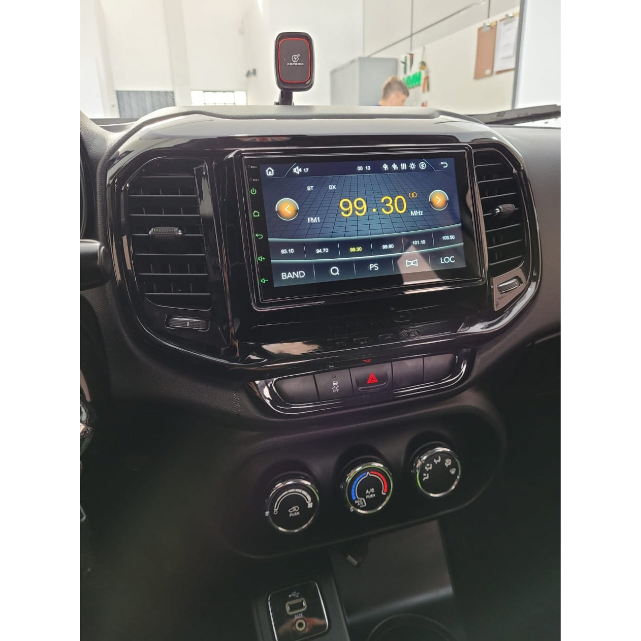 MOLDURA 6.8 E 7 FIAT TORO G1 2016-2021 BLACK PIANO