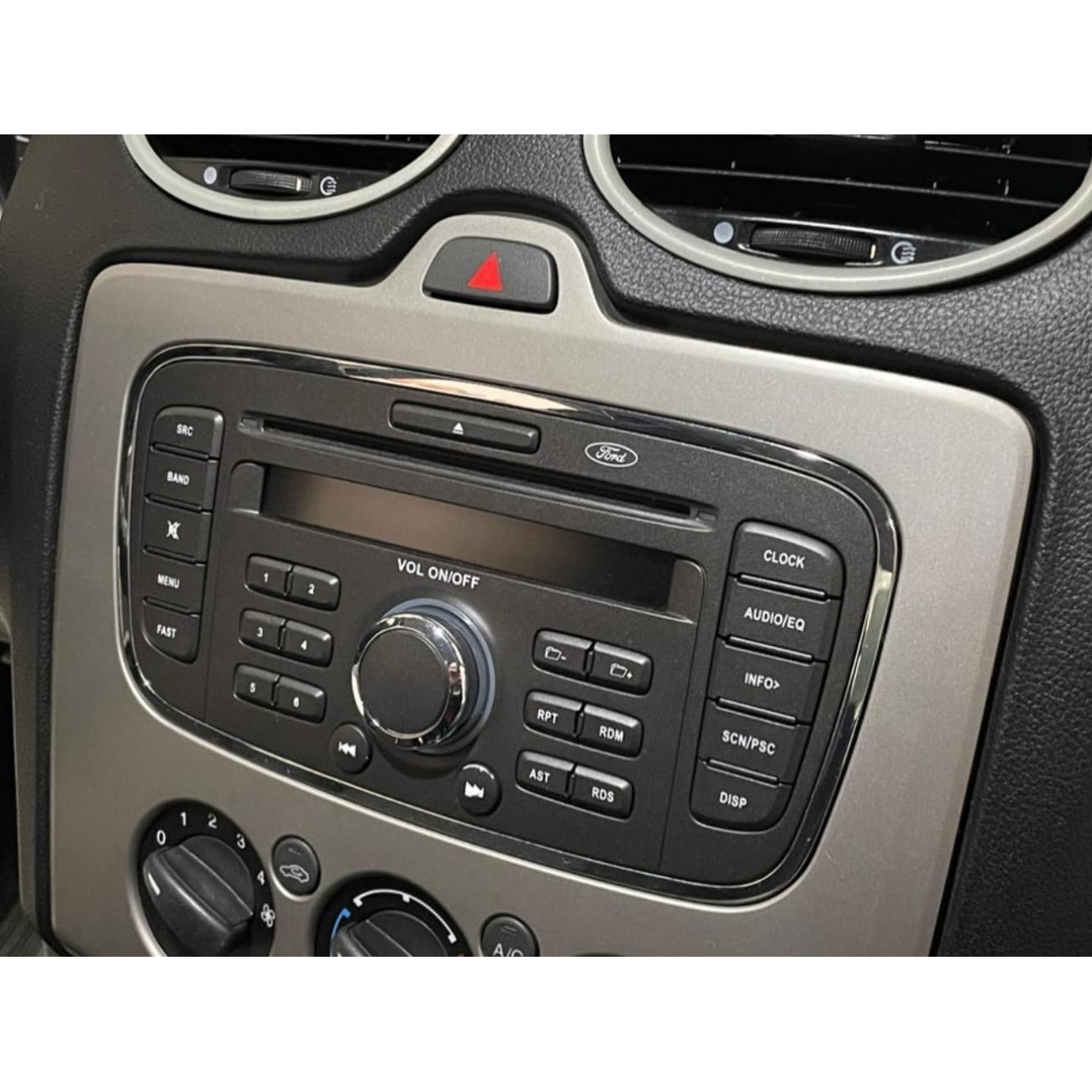 MOLDURA 6.8 E 7 FORD FOCUS 2009-2013 PRETO