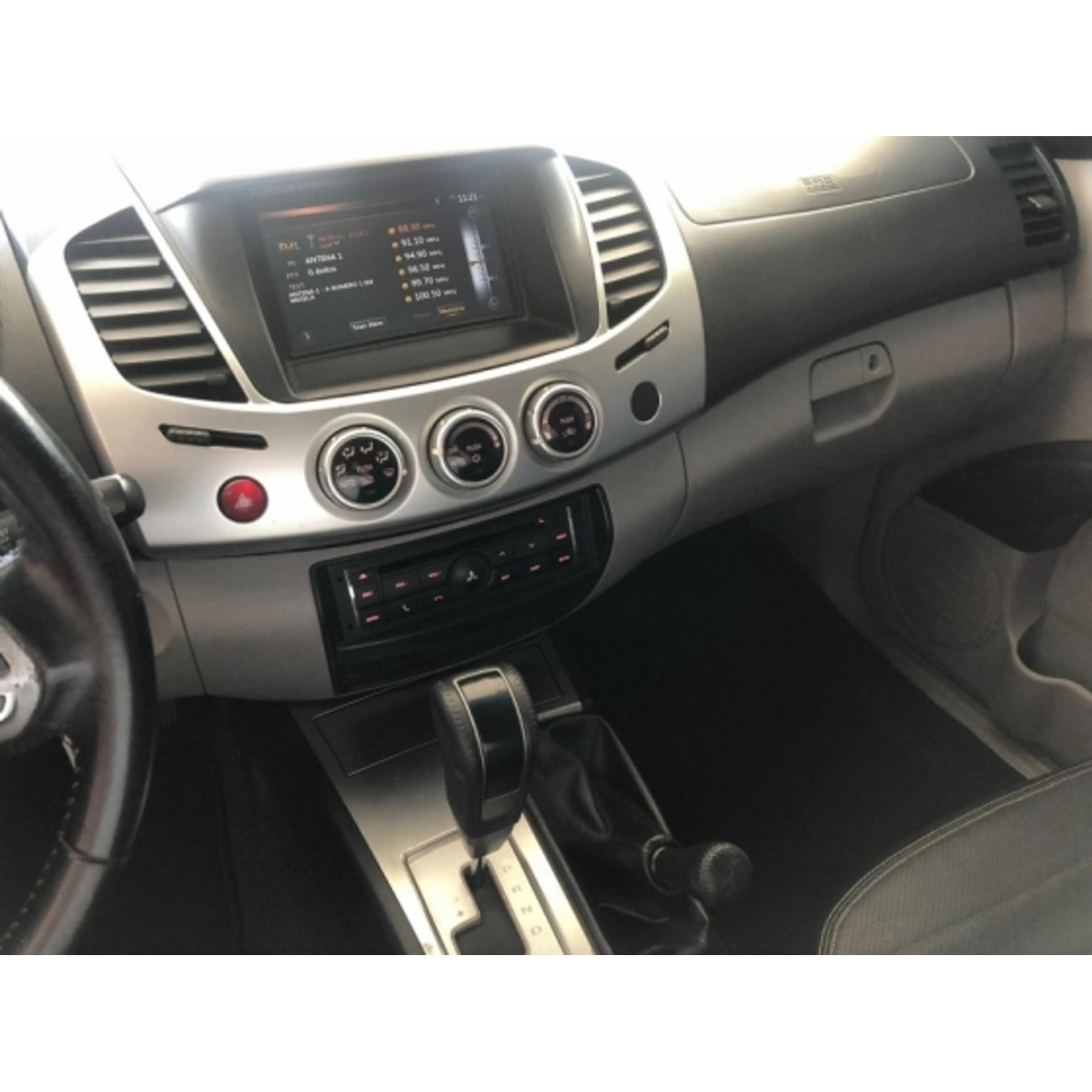 MOLDURA 9 E 7 MITSUBISHI L200 TRITON E PAJERO DAKAR 2009-2018 PRETO