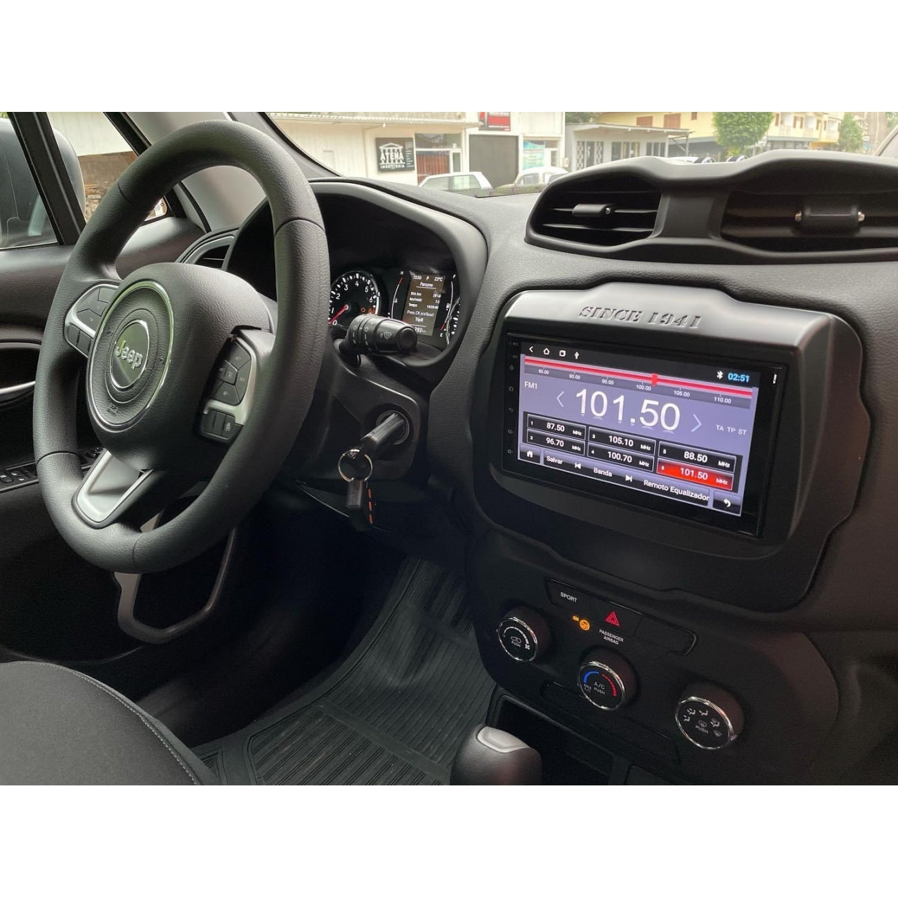 MOLDURA 6.8 E 7 JEEP RENEGADE 2015+ PRETO