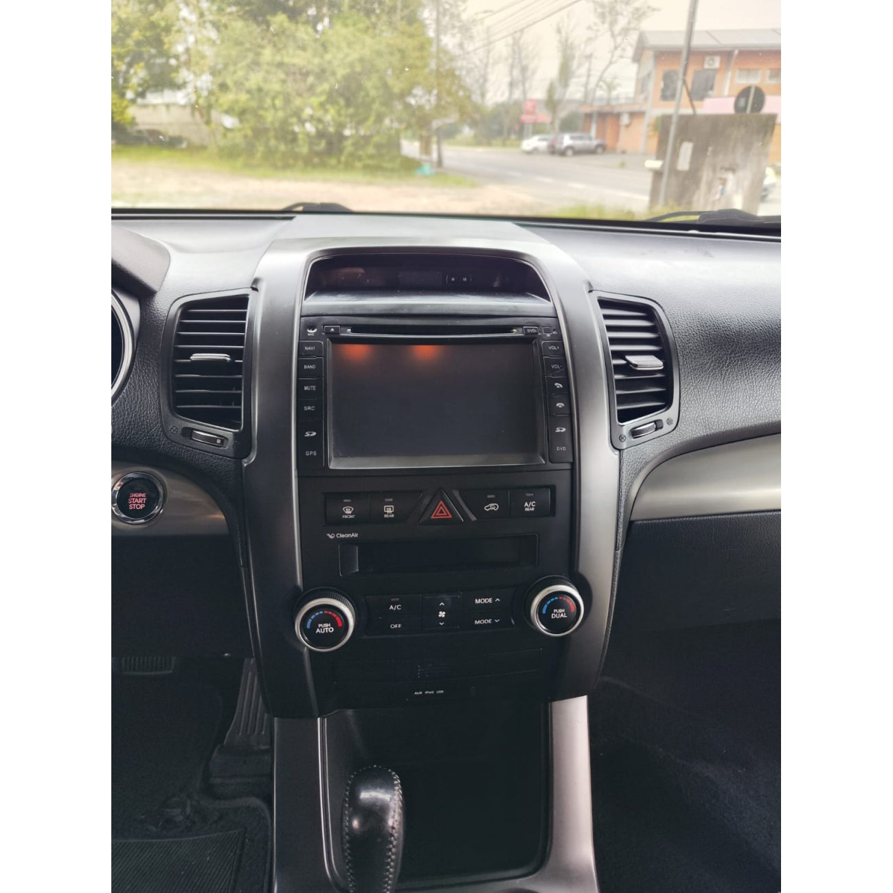 MOLDURA 10.1 KIA SORENTO G2 2010-2013 PRETO