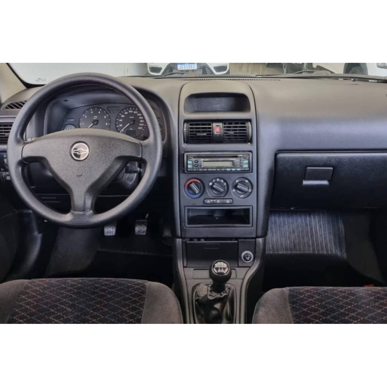 MOLDURA 6.8 E 7 CHEVROLET ASTRA HATCH E SEDAN 1998-2011 AR ANALÓGICO E AR DIGITAL