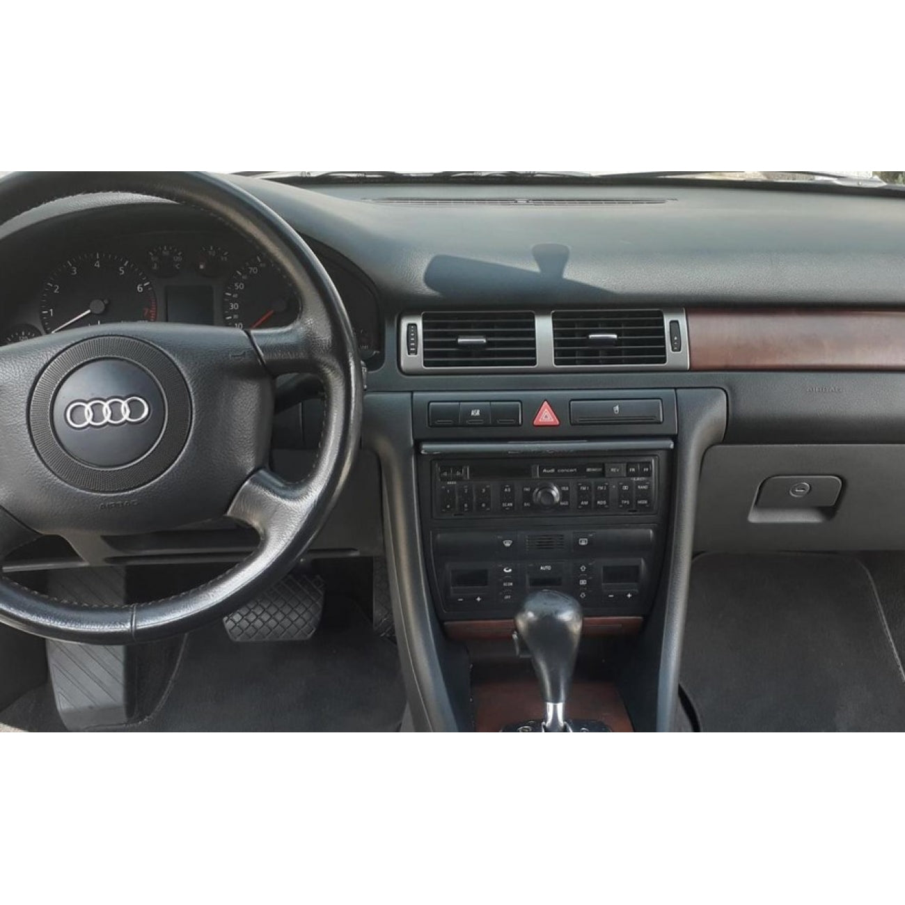 MOLDURA 9 AUDI A6 G2 19972004