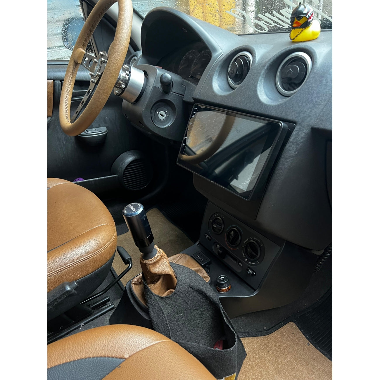 MOLDURA 9 FLUTUANTE CHEVROLET CELTA G2 2007-2015 E PRISMA 2006-2012 COM CONSOLE PRETO