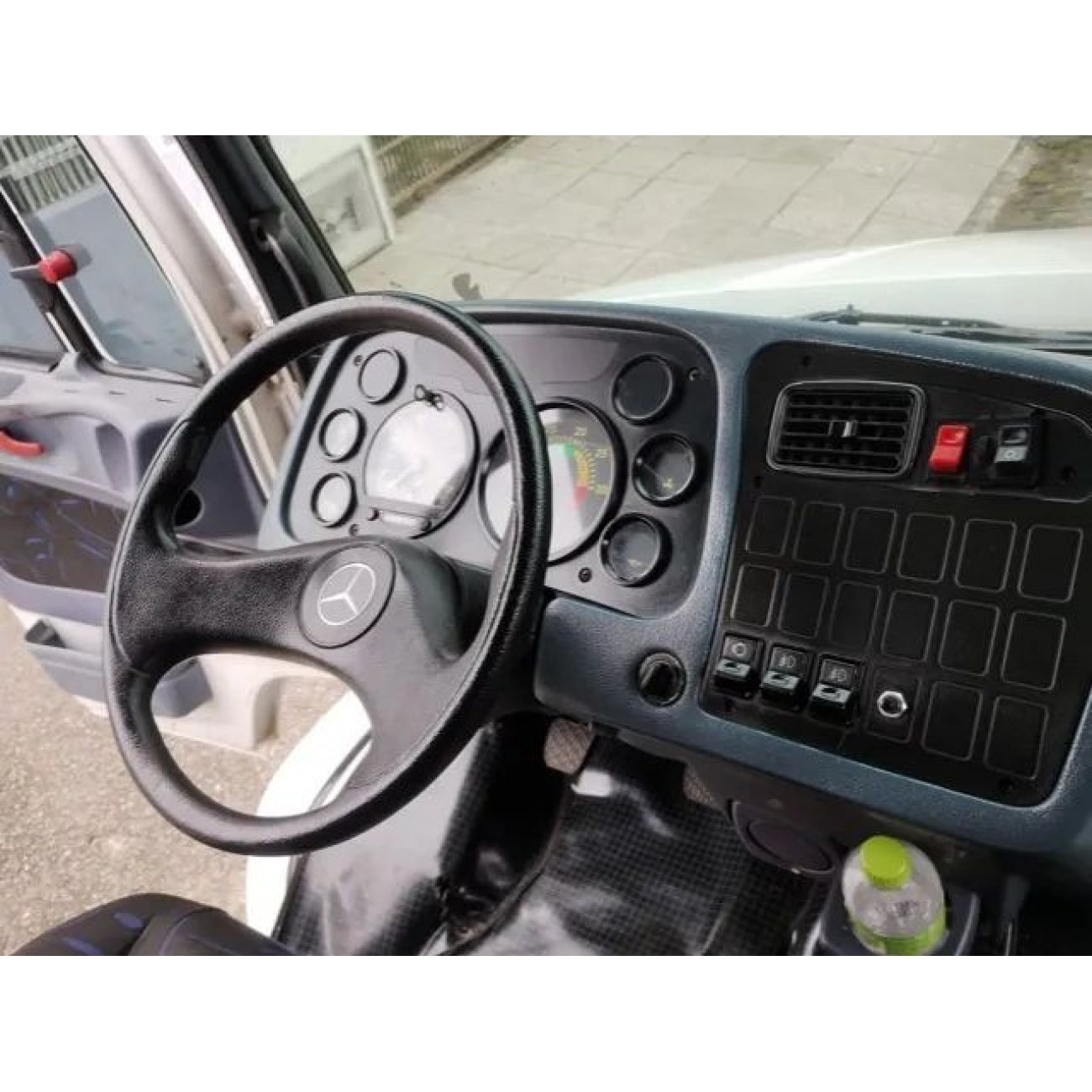 MOLDURA 6.8 E 7 MERCEDES BENZ 712, 914, 1620, 1634, 1938, 2423 PAINEL TECLAS PRETO